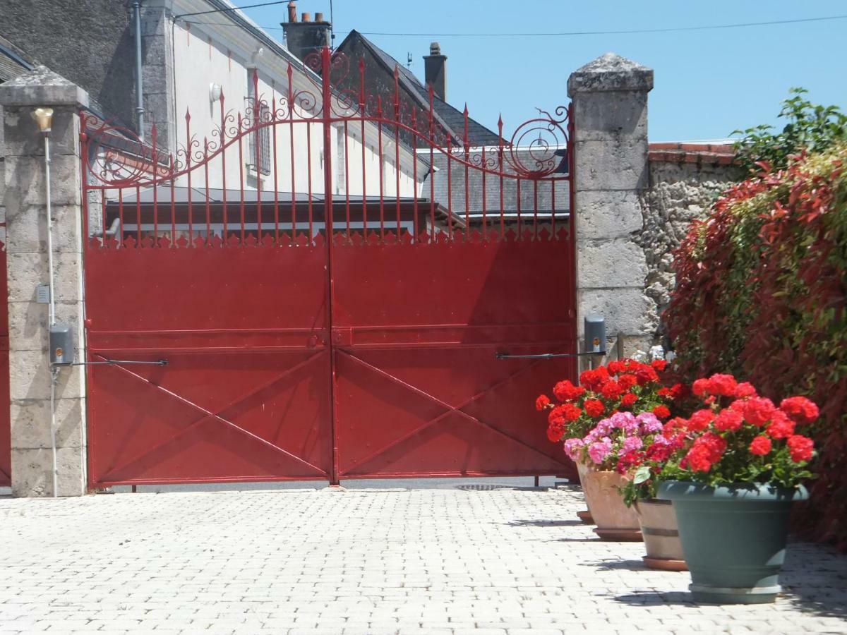Hotel Les 4 Vents Vineuil  Exterior foto